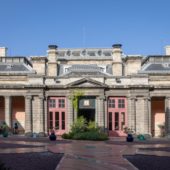 Cour extérieure – Université de Bordeaux