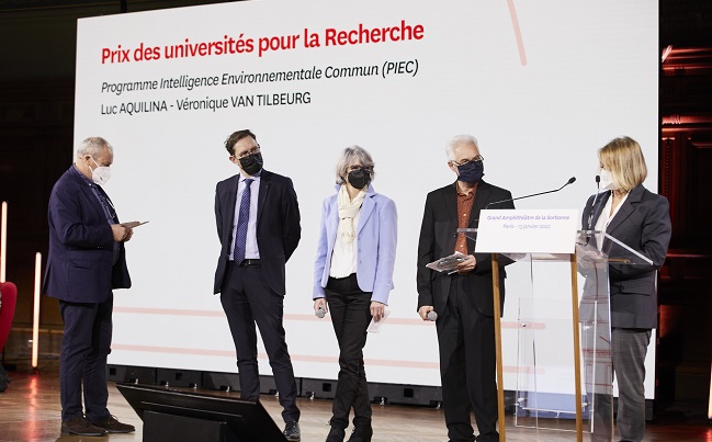 Prix des universités pour la Recherche : récompense pour le Programme Intelligence Environnementale Commun