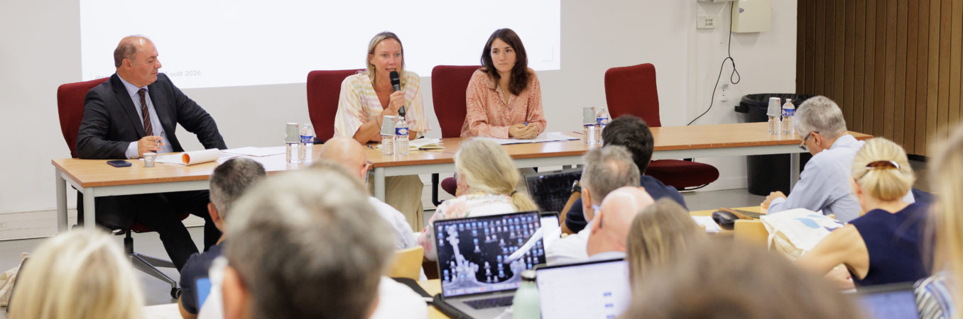 À quelques mois de l’élection présidentielle, France Universités poursuit le travail engagé depuis le début de l’année 2026 pour porter l’Université dans le débat public. Réunis à l’Université de Toulon pour leur Assemblée générale de rentrée, les ...